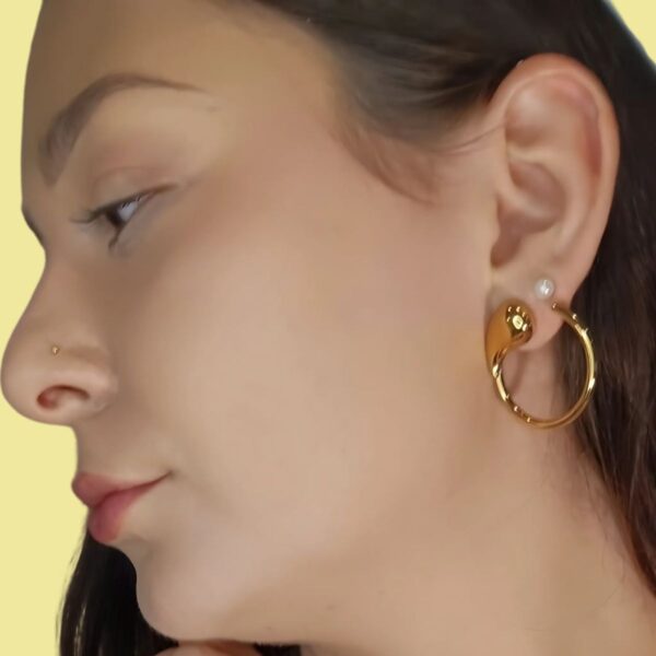 BOUCLES D'OREILLES ROND AVEC GOUTTE