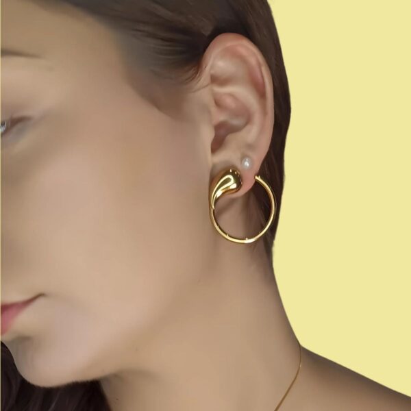 BOUCLES D'OREILLES ROND AVEC GOUTTE