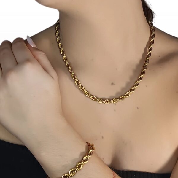 REVB0020 PICTURES (1) Collier Torsadé Maillon Brésilien