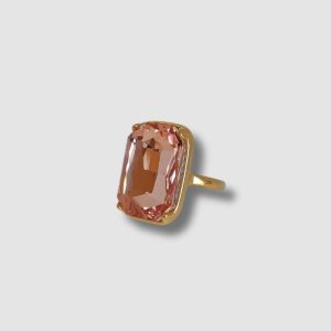 Bague dorée avec grande pierre brun tendance rectangulaire